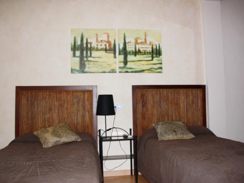 Hostal Rte. Elena Fuentes de Ebro Habitación foto