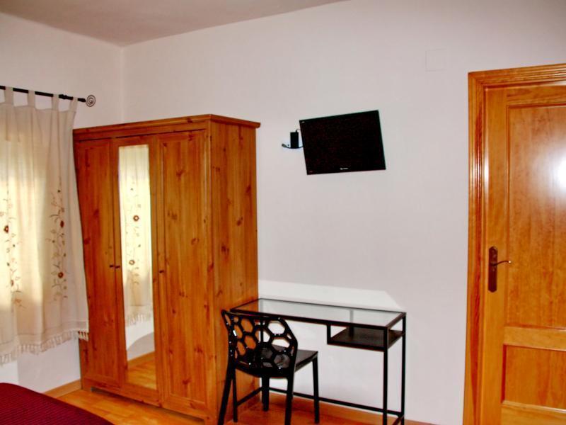 Hostal Rte. Elena Fuentes de Ebro Habitación foto